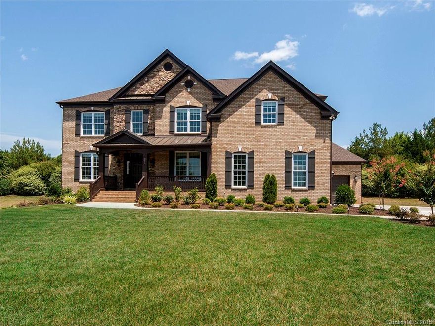 Move right in!  "Like New" interior, will impress you at every turn! Built 2012!!!  Dramatic Curved Staircase, Chef's Kit w/Glazed Cabs, Lrg Cntr Isle, Commercial Rnge Hood, 5 brnr Gas Range, Convect Oven, S/S Appl, Granite Cntrs! Open to Great Rm & wonderful "Naples" Sunrm! Guest Bdrm & Full Ba on main! Unbelievably lrg Mstr w/Sit Rm! All bdrms Connect to Baths! Media/Bonus Rm! 2 Laundry rms! Speaker wiring patio & media rm! Full Irrig/Sec Sys/Extended Drive! Great Cul-de-Sac location & Schools