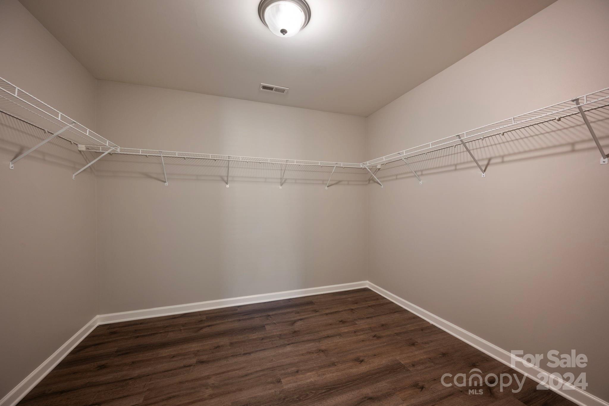 Sutton Farms - Residential