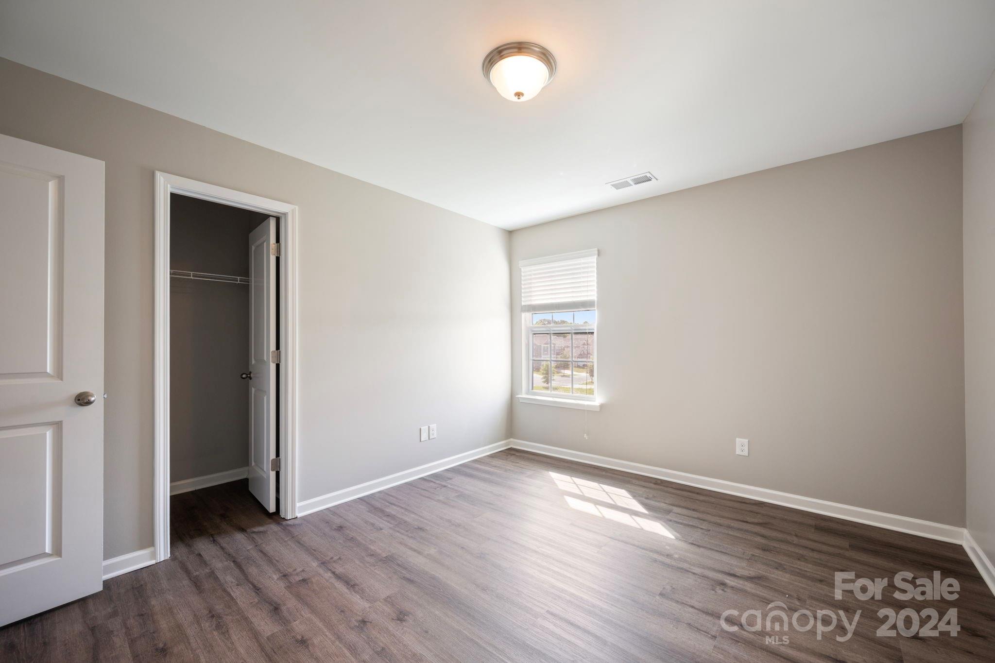 Sutton Farms - Residential