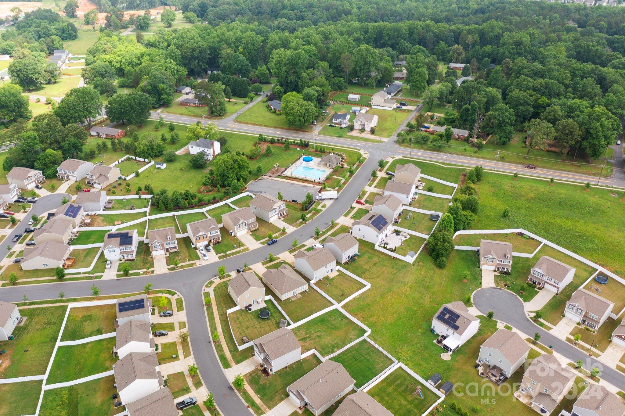 Sutton Farms - Residential