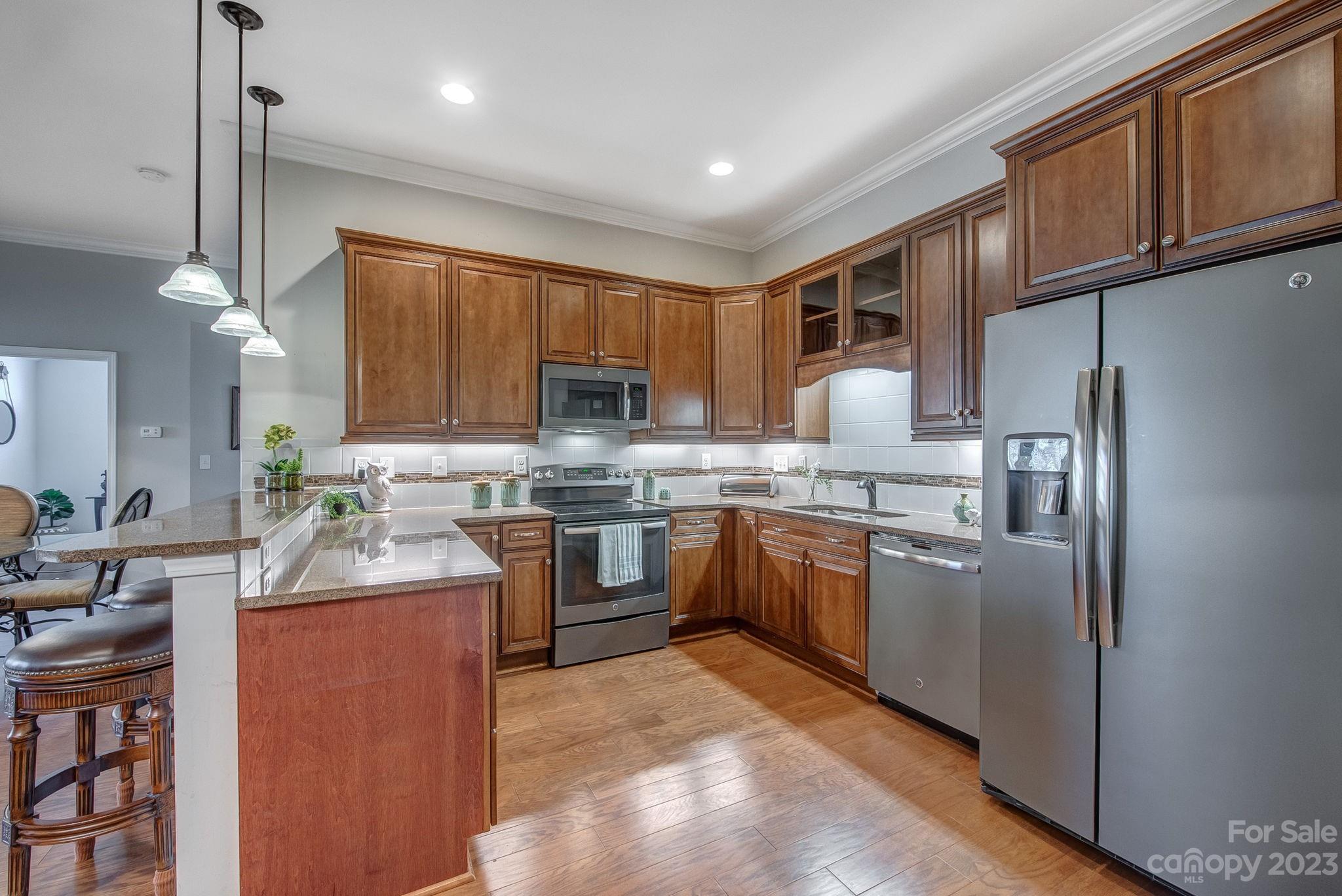 Robinson Oaks - Residential