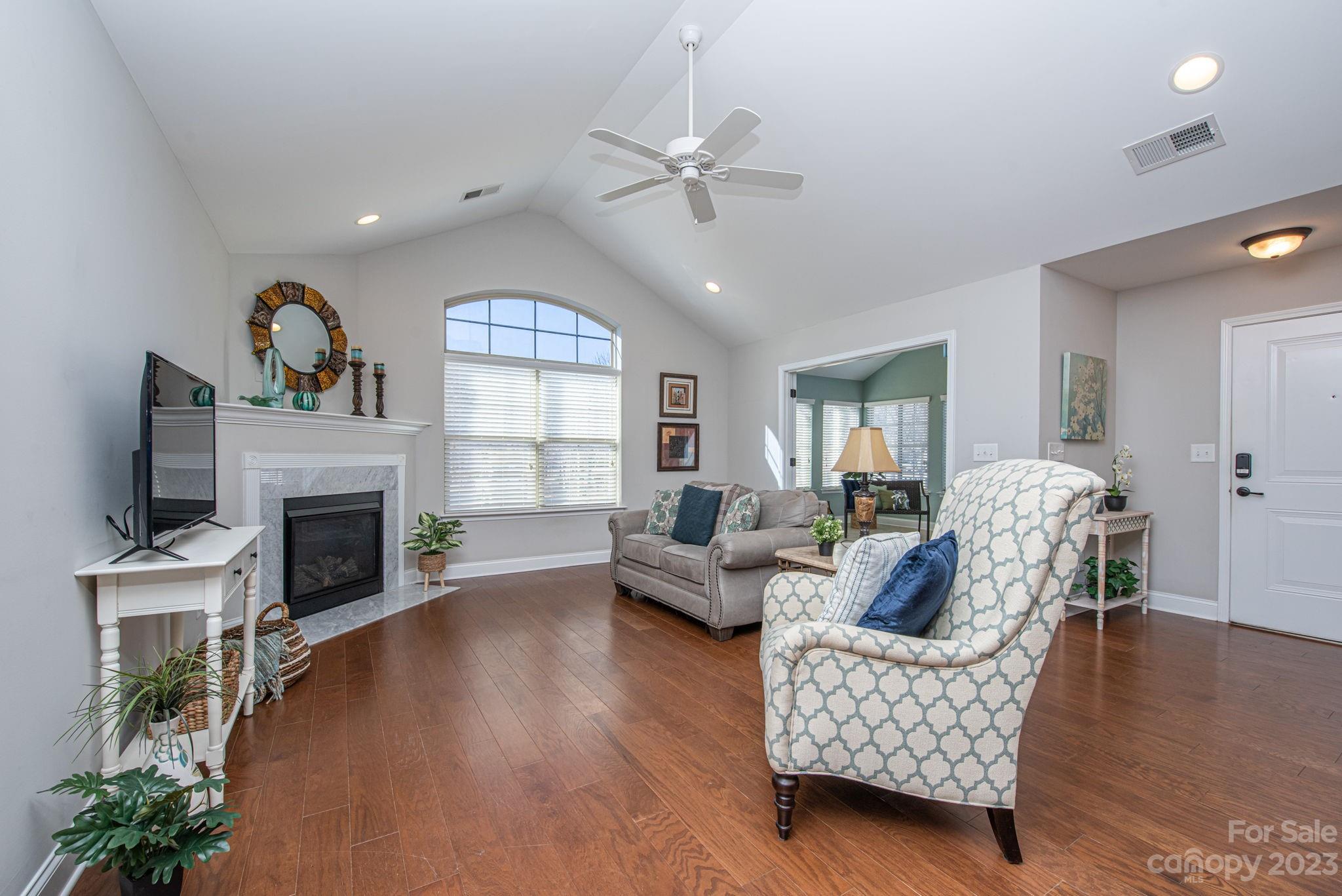 Robinson Oaks - Residential