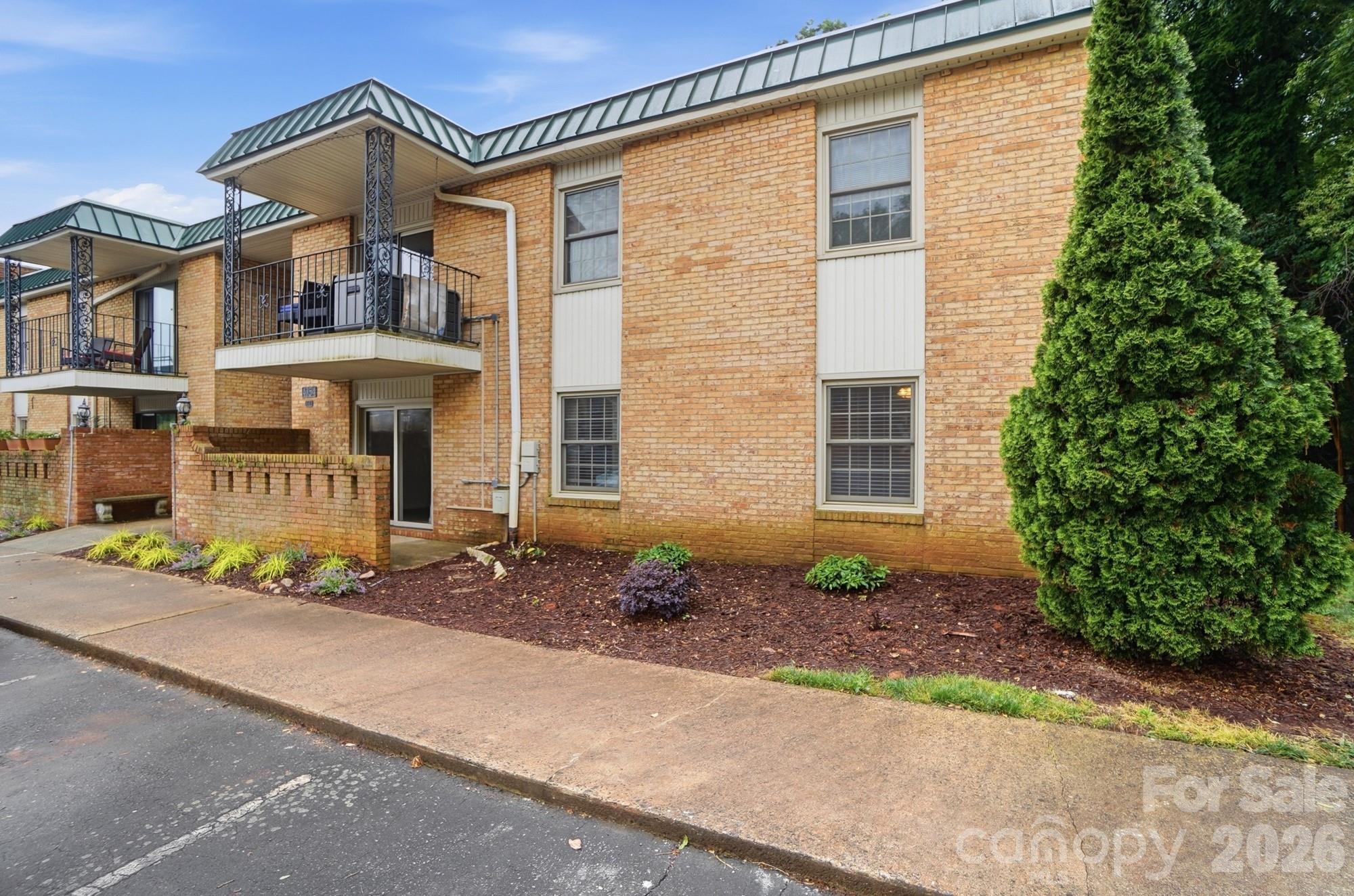 Franciscan Terrace - Residential