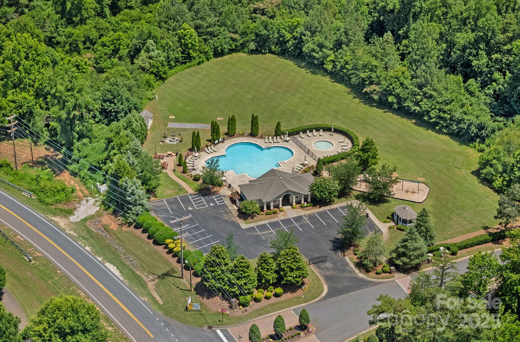 Shelly Woods - Residential