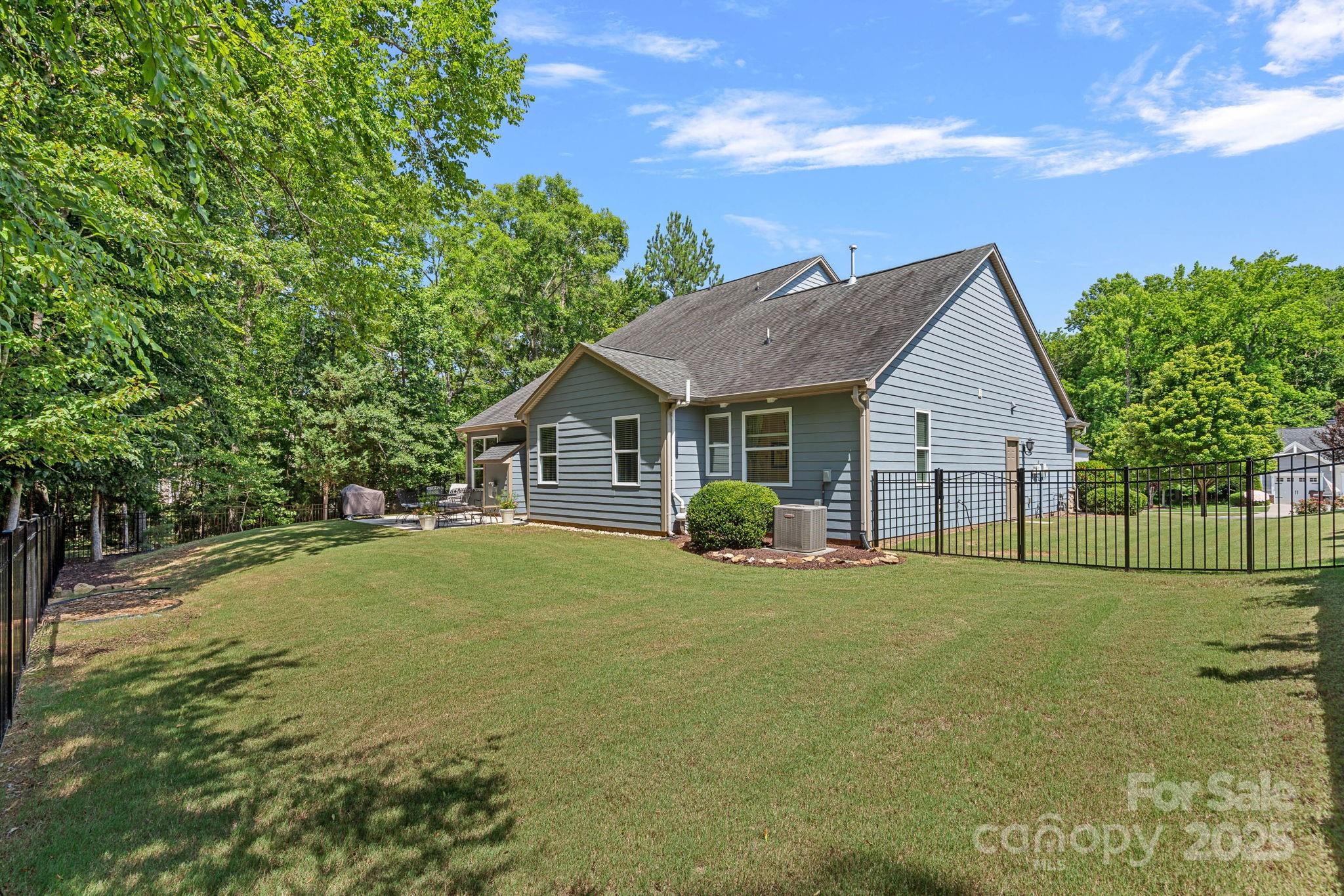 Shelly Woods - Residential