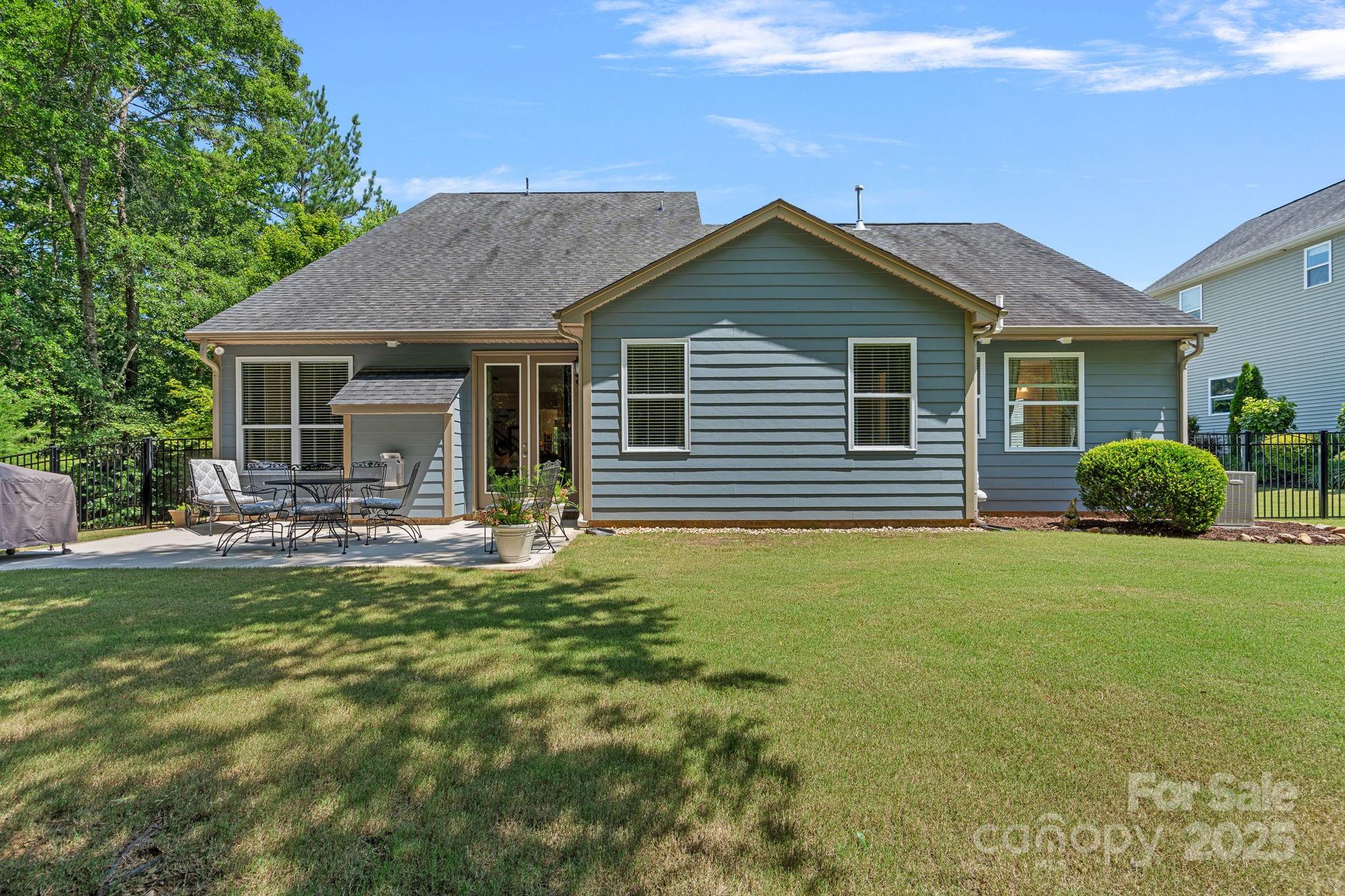 Shelly Woods - Residential