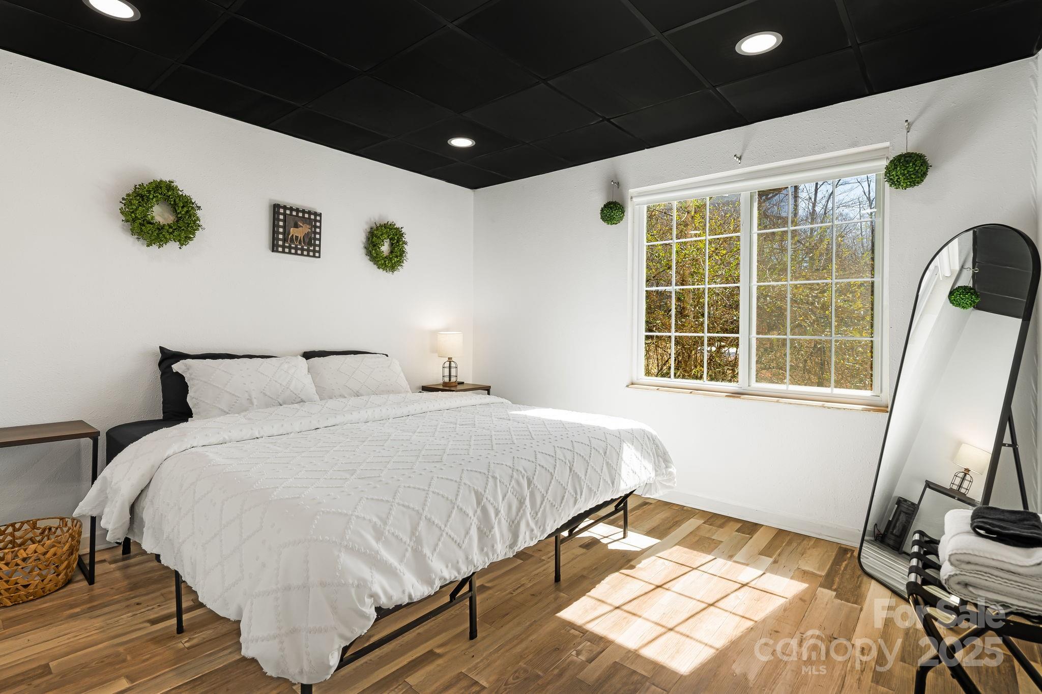 Hickory Hill - Residential