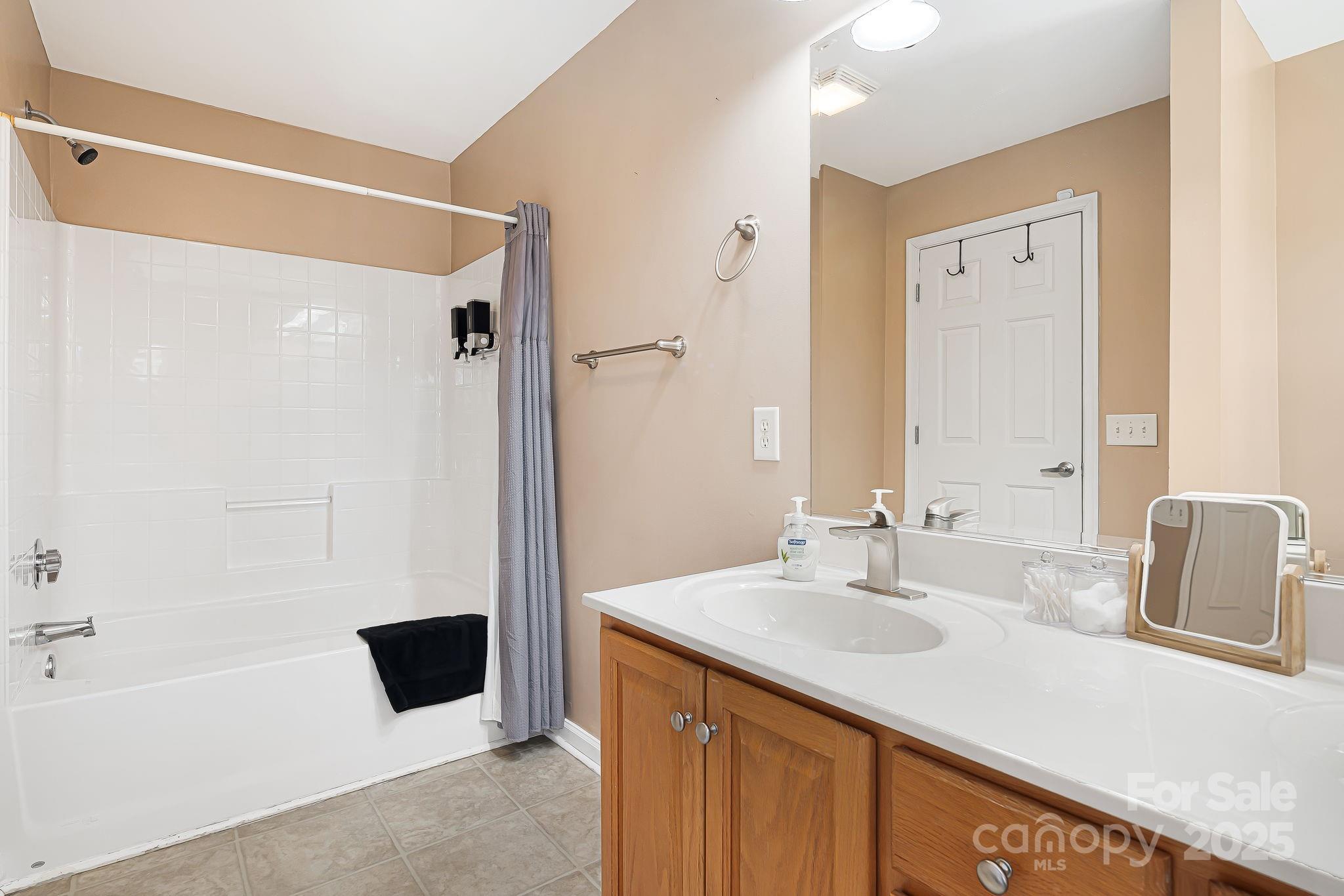 Hickory Hill - Residential