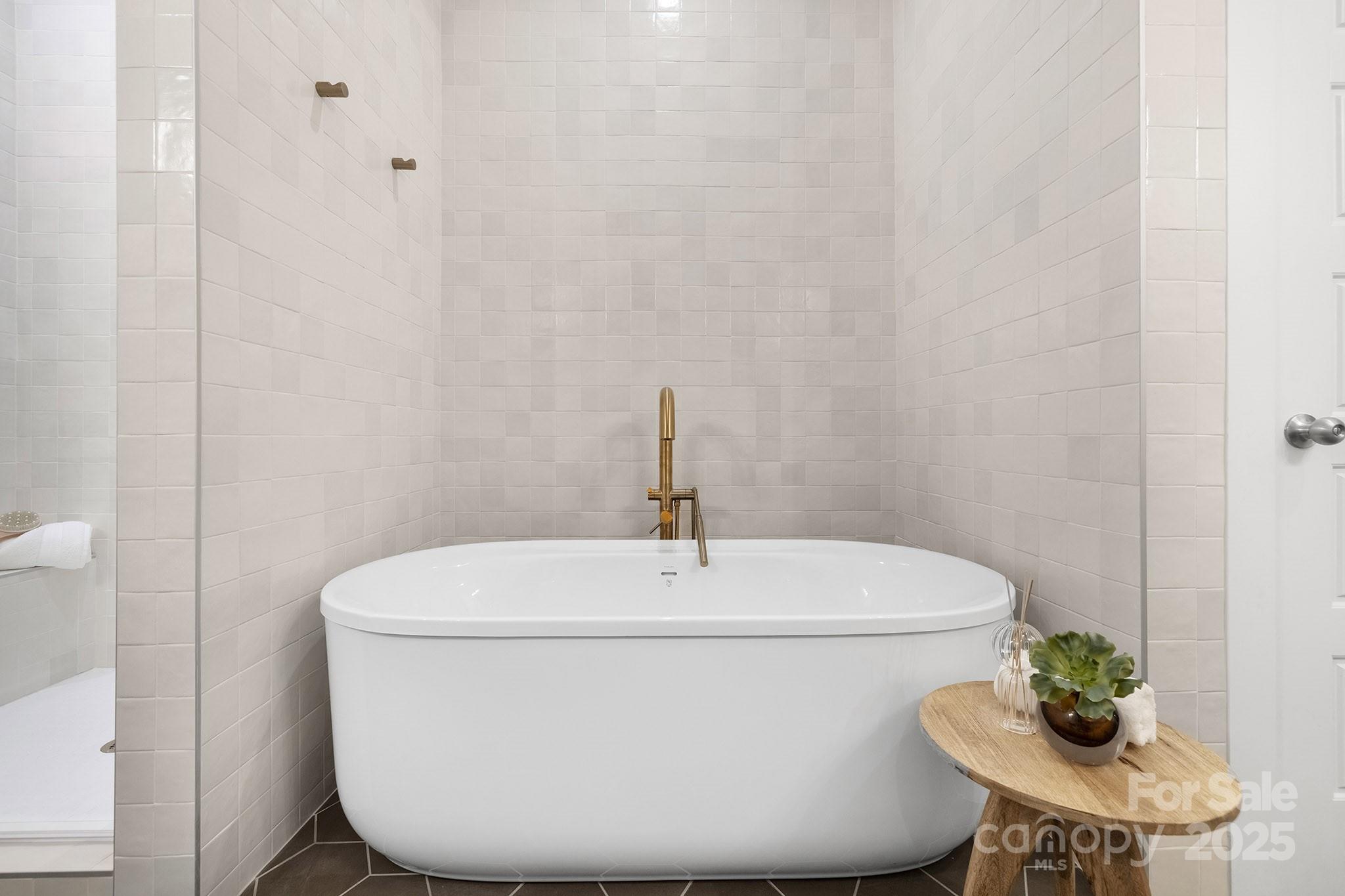 Riverchase Estates - Residential