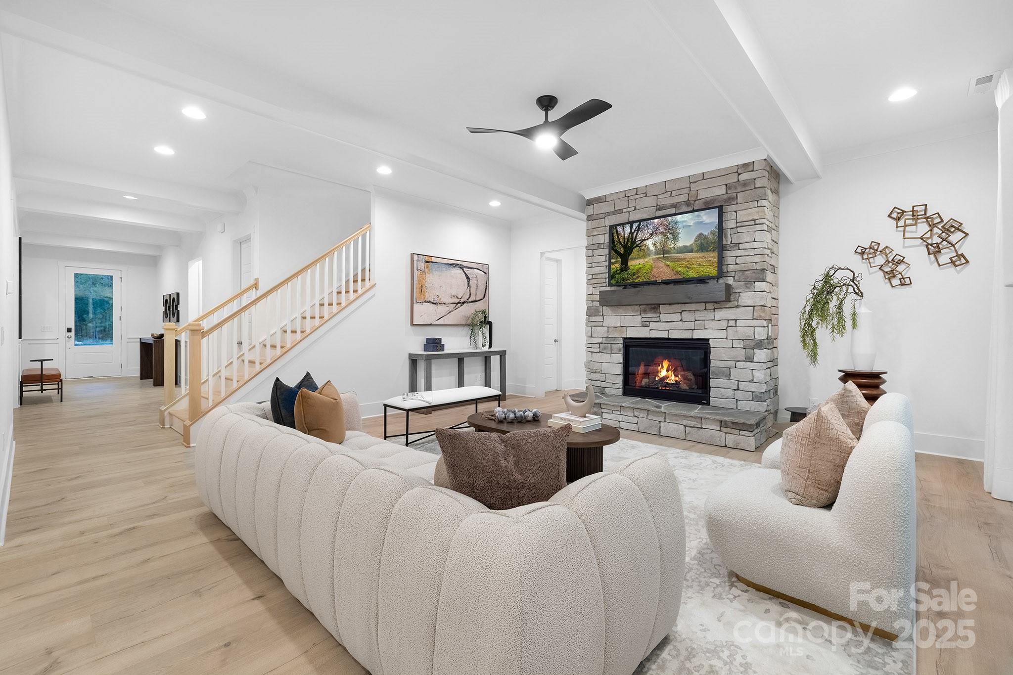 Riverchase Estates - Residential