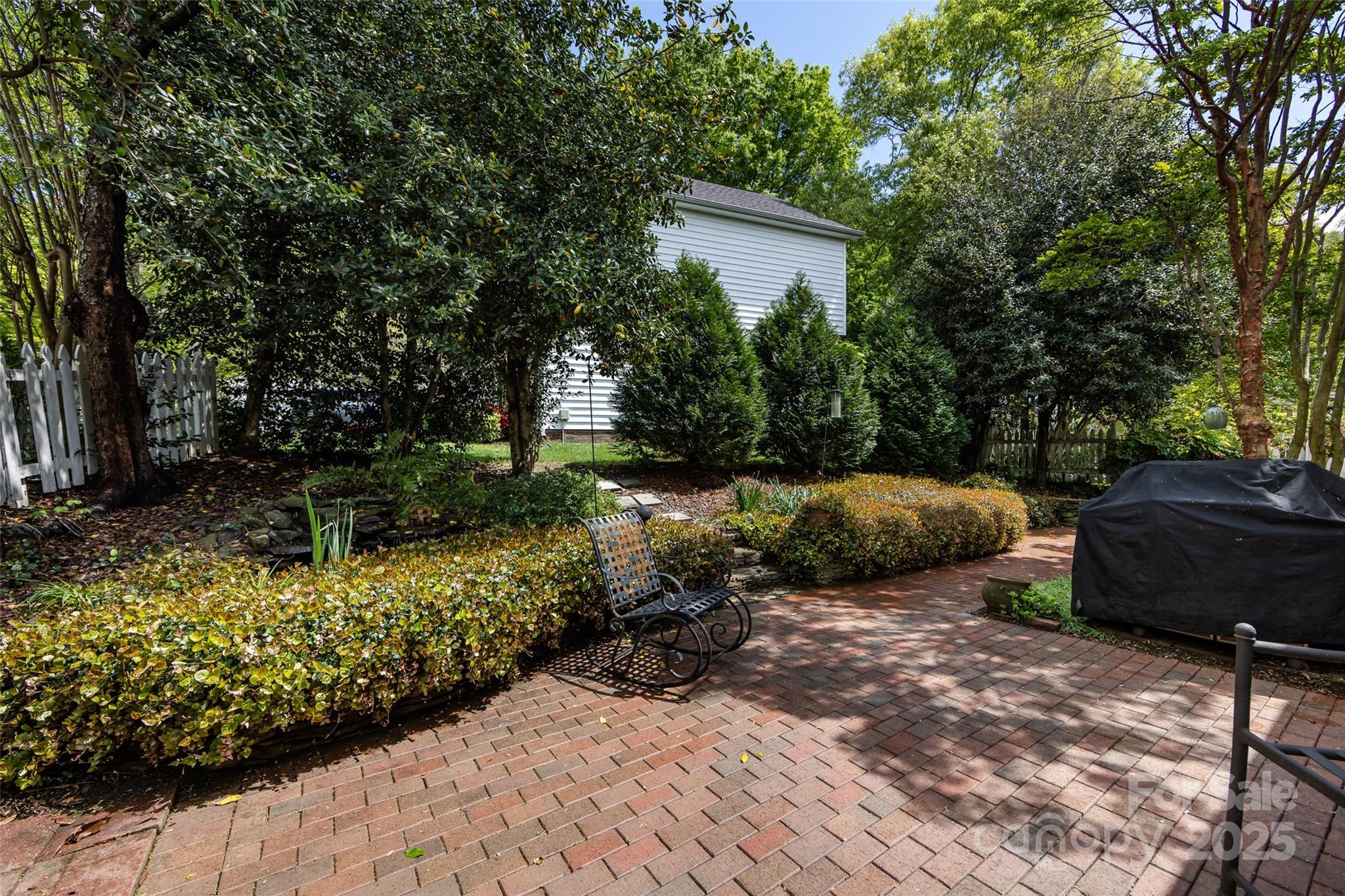 Woods At Lake Davidson - Residential