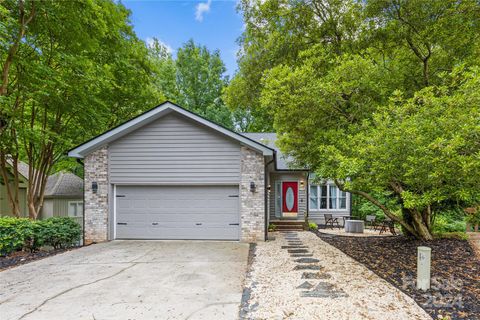 A home in Clover