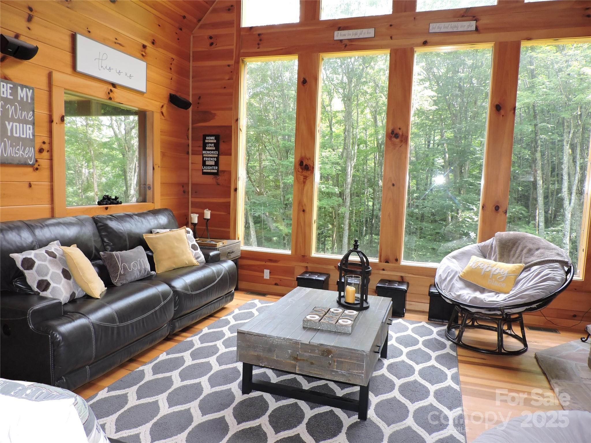 103 Chucks Lane