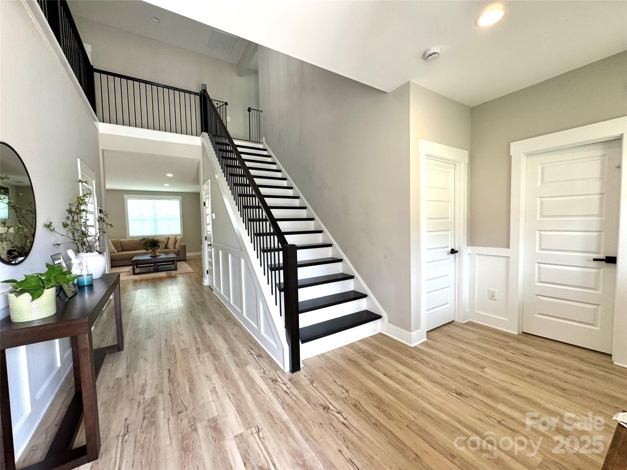 305 Pleasant Hill Drive SE