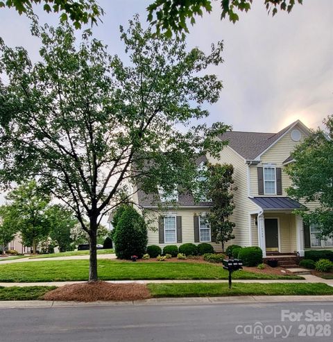 Photo of 14566 Greenpoint Lane, Huntersville, NC 28078 (MLS # 4386657)