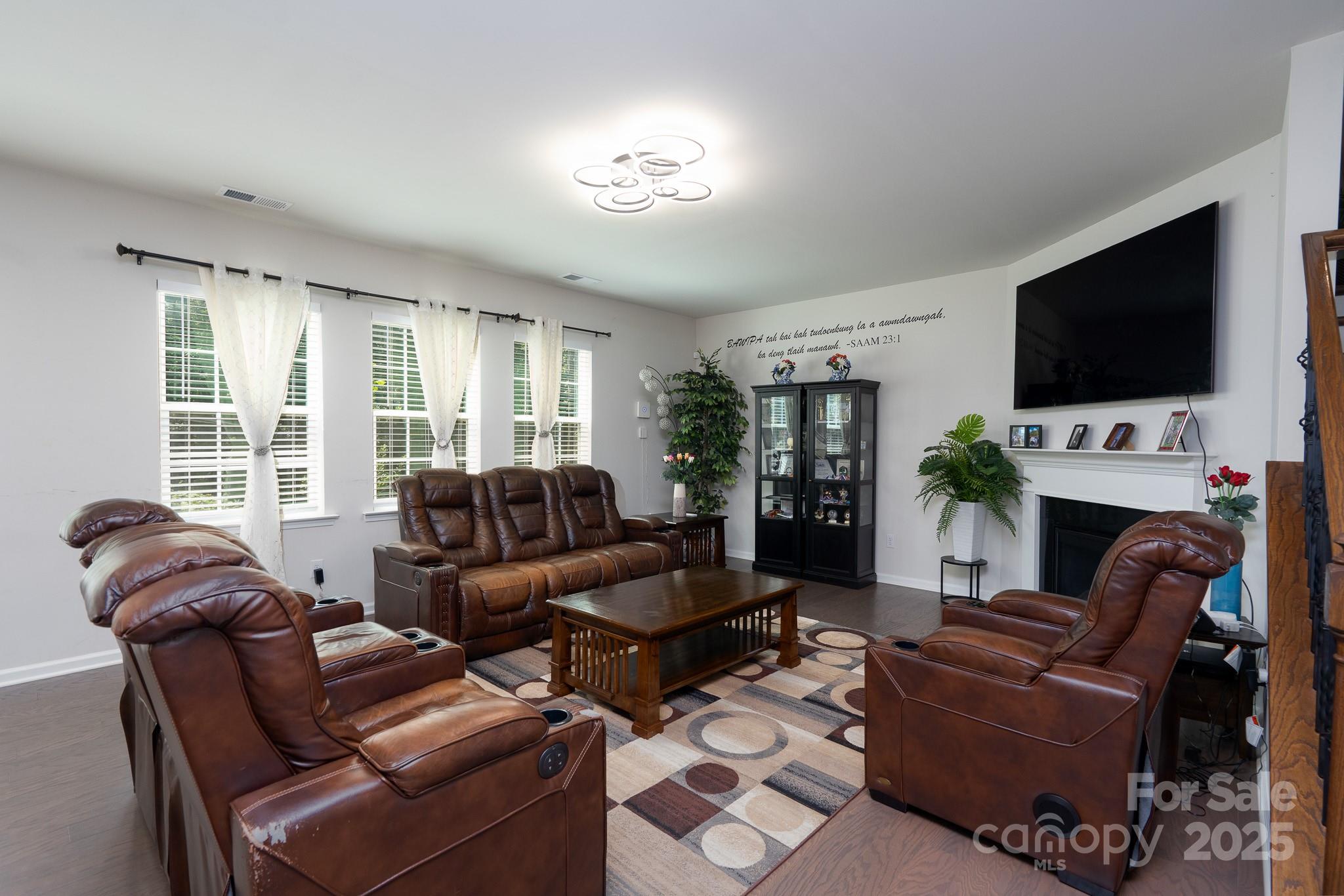 The Estates at Arlington Woods - Residential