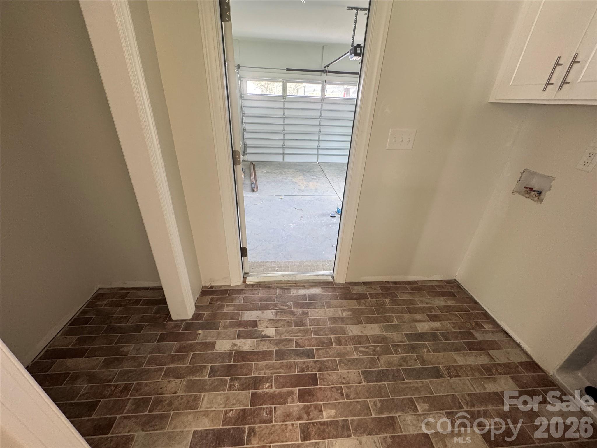 417 W Westview Street