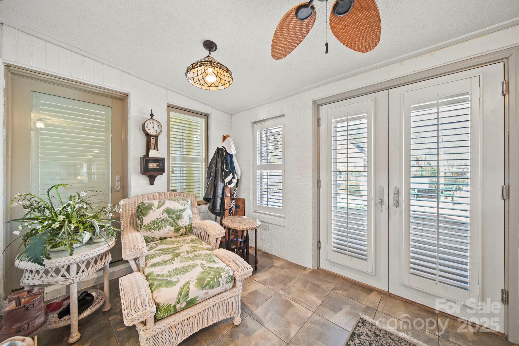 College Place - Residential