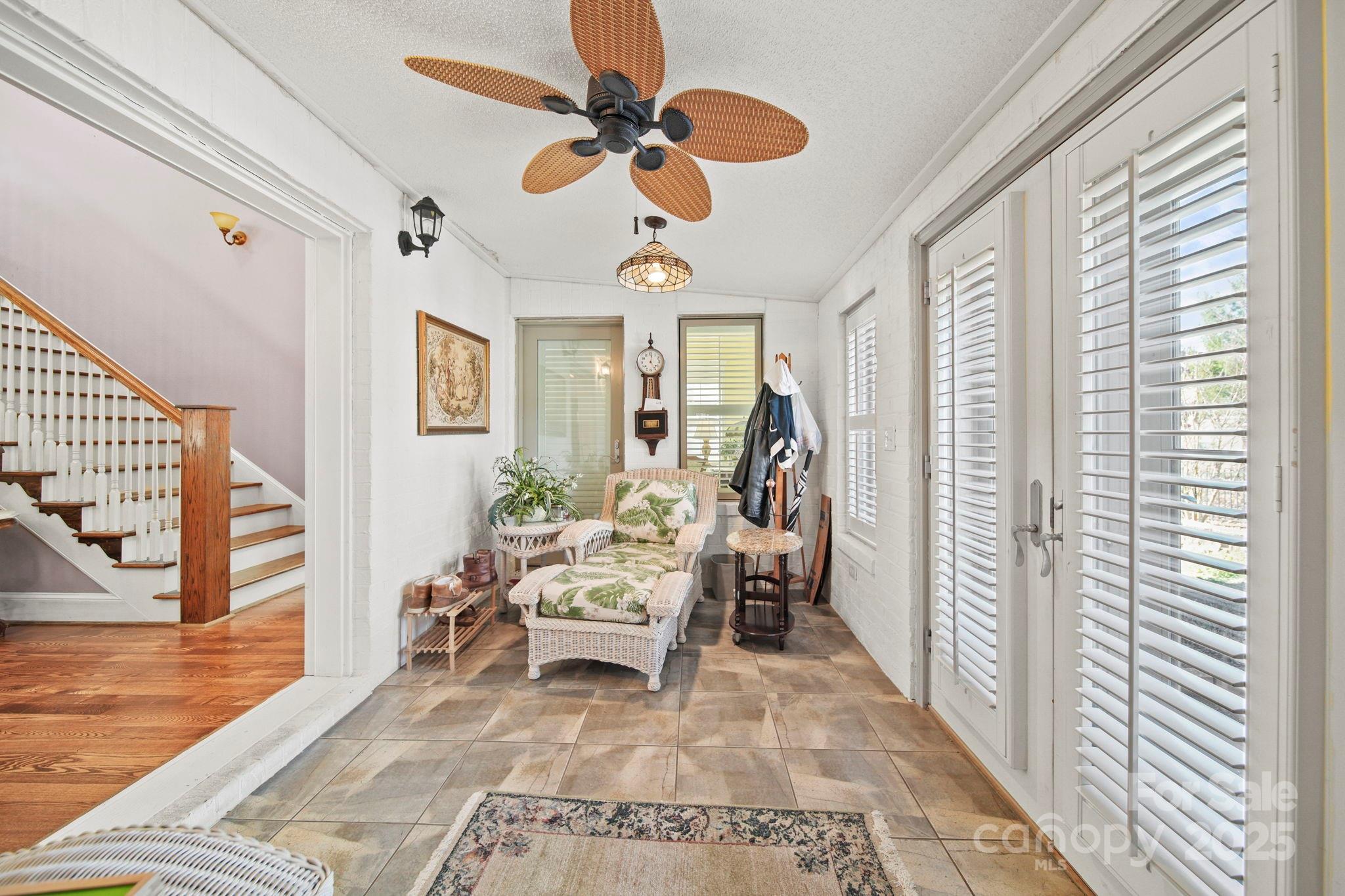 College Place - Residential