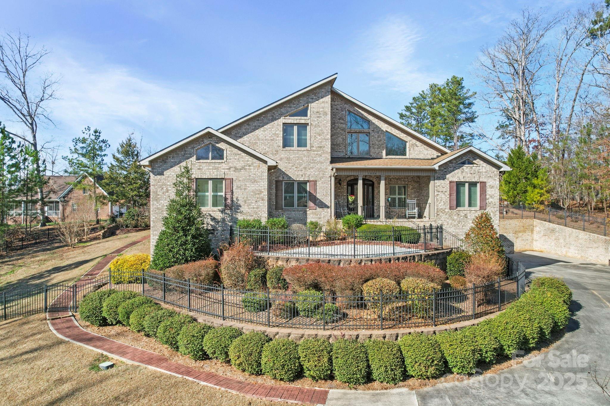 College Place - Residential