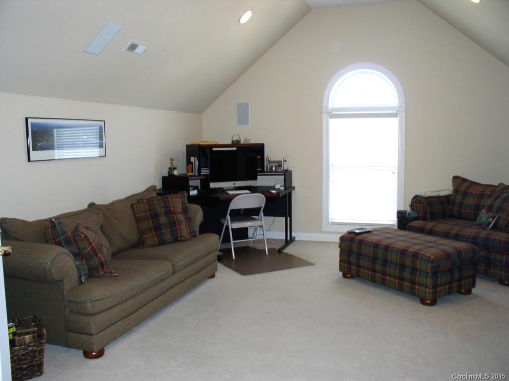 Hunter Oaks - Residential