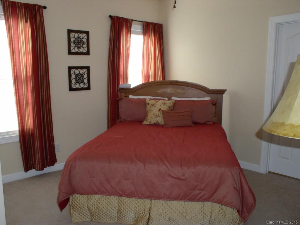 Hunter Oaks - Residential