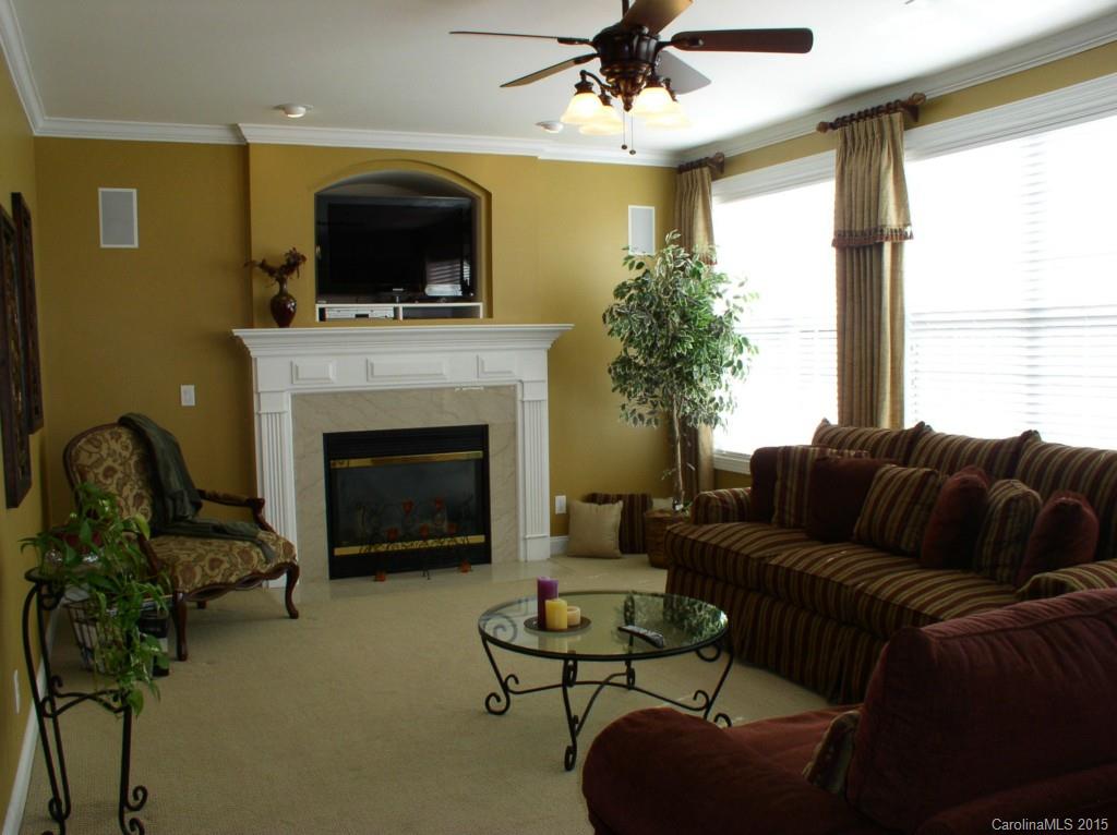 Hunter Oaks - Residential