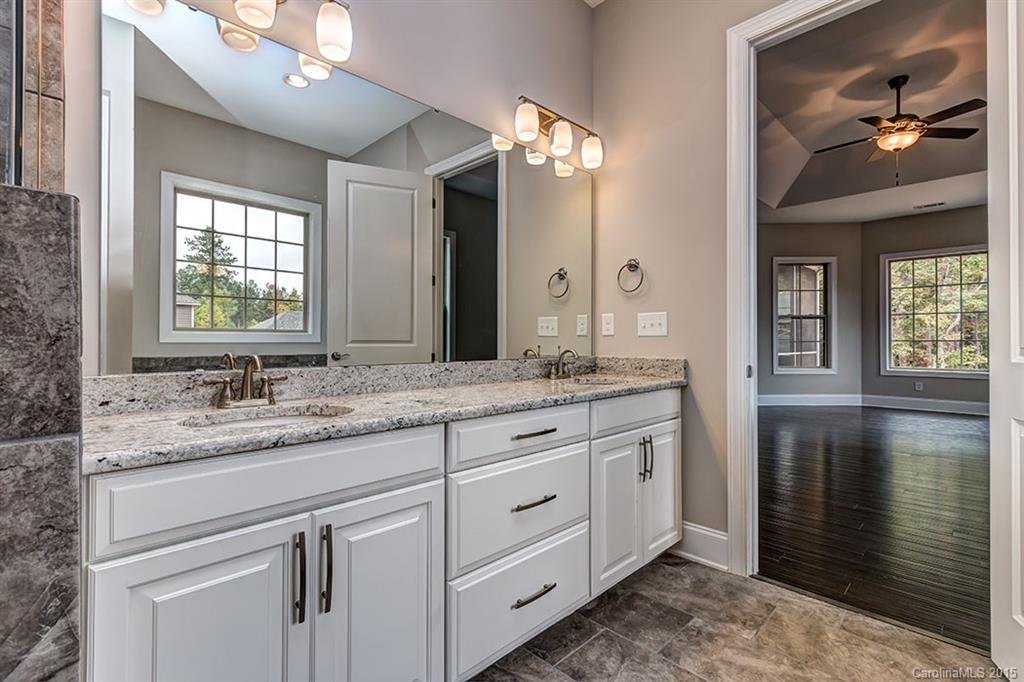 The Coves On River Oaks - Residential