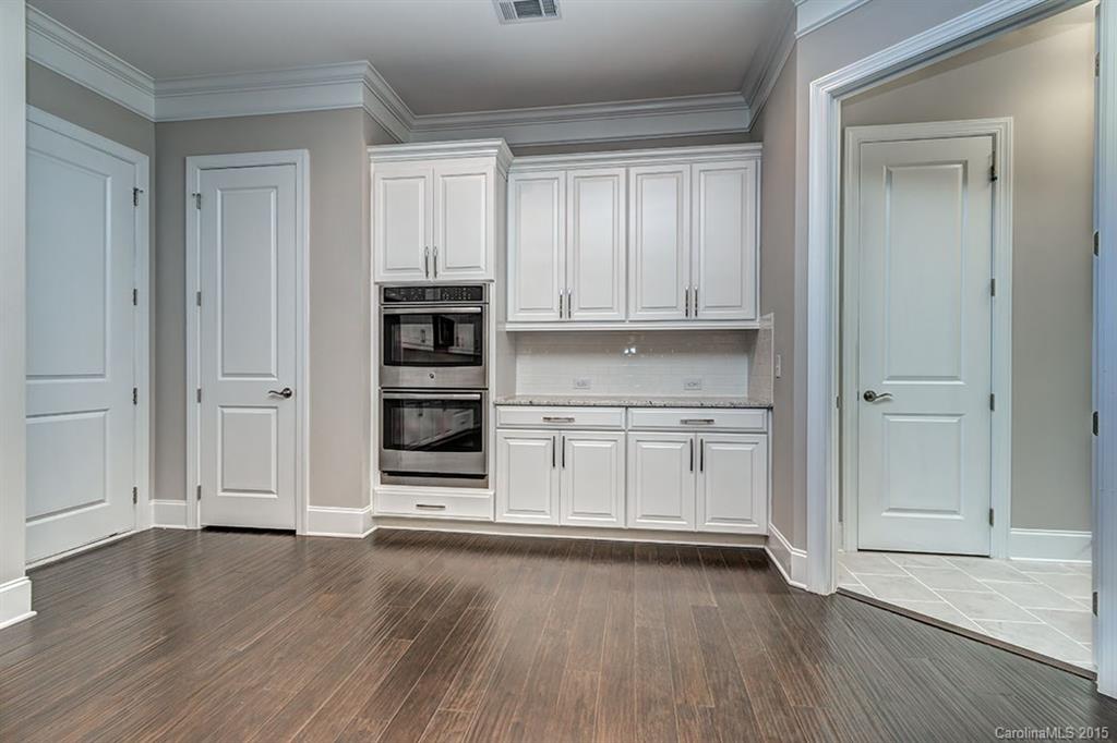 The Coves On River Oaks - Residential