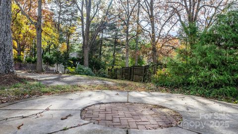 A home in Hickory