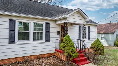 A home in Hickory