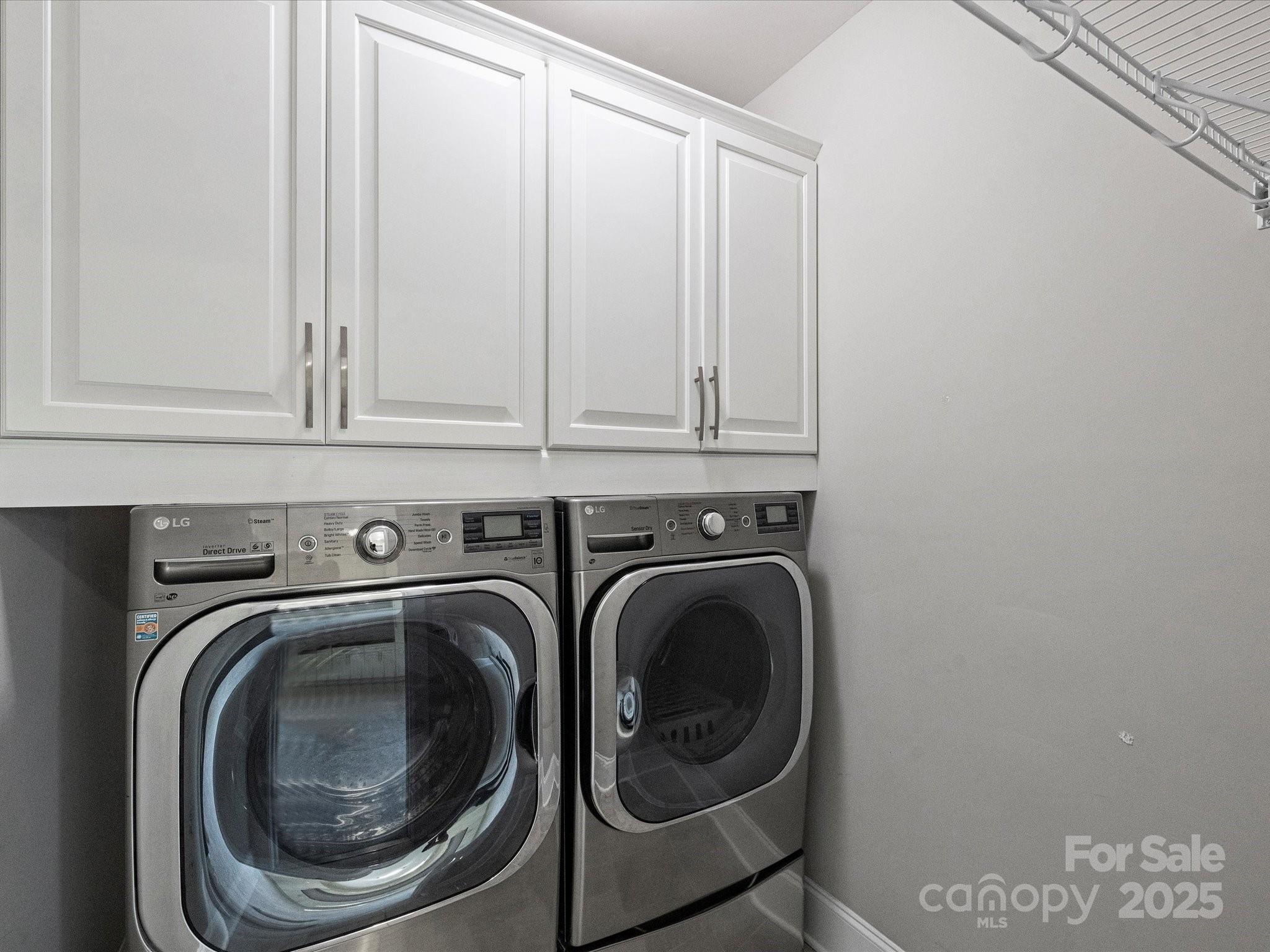 The Coves on River Oaks - Residential