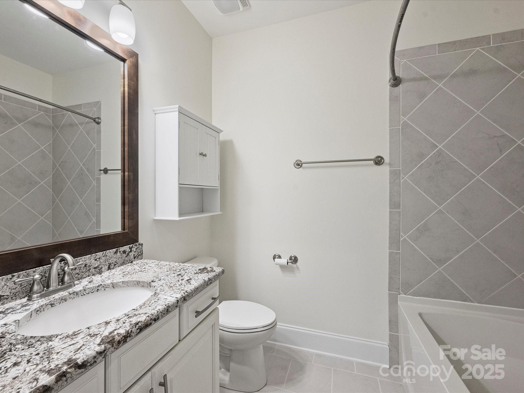 The Coves on River Oaks - Residential