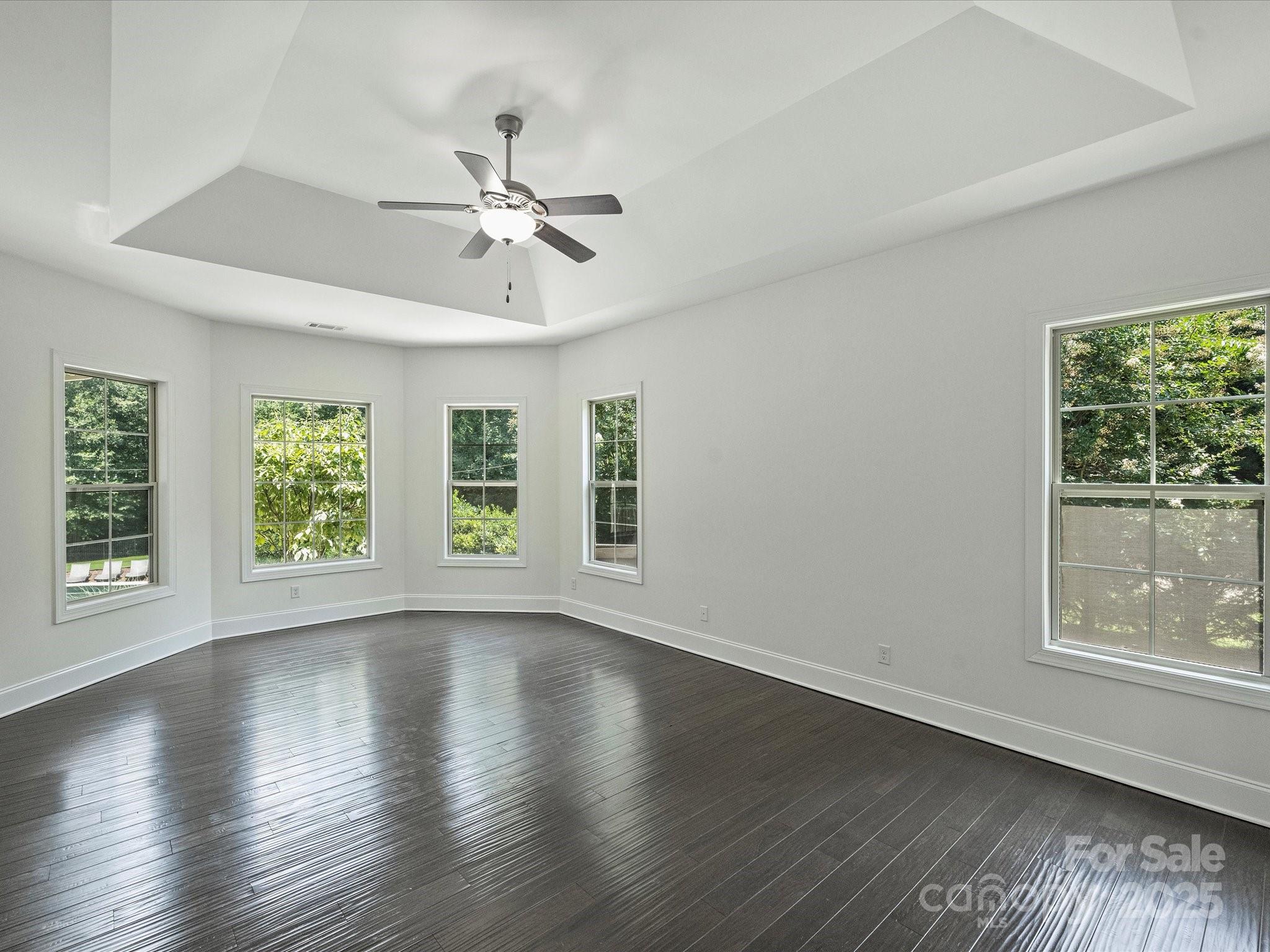 The Coves on River Oaks - Residential