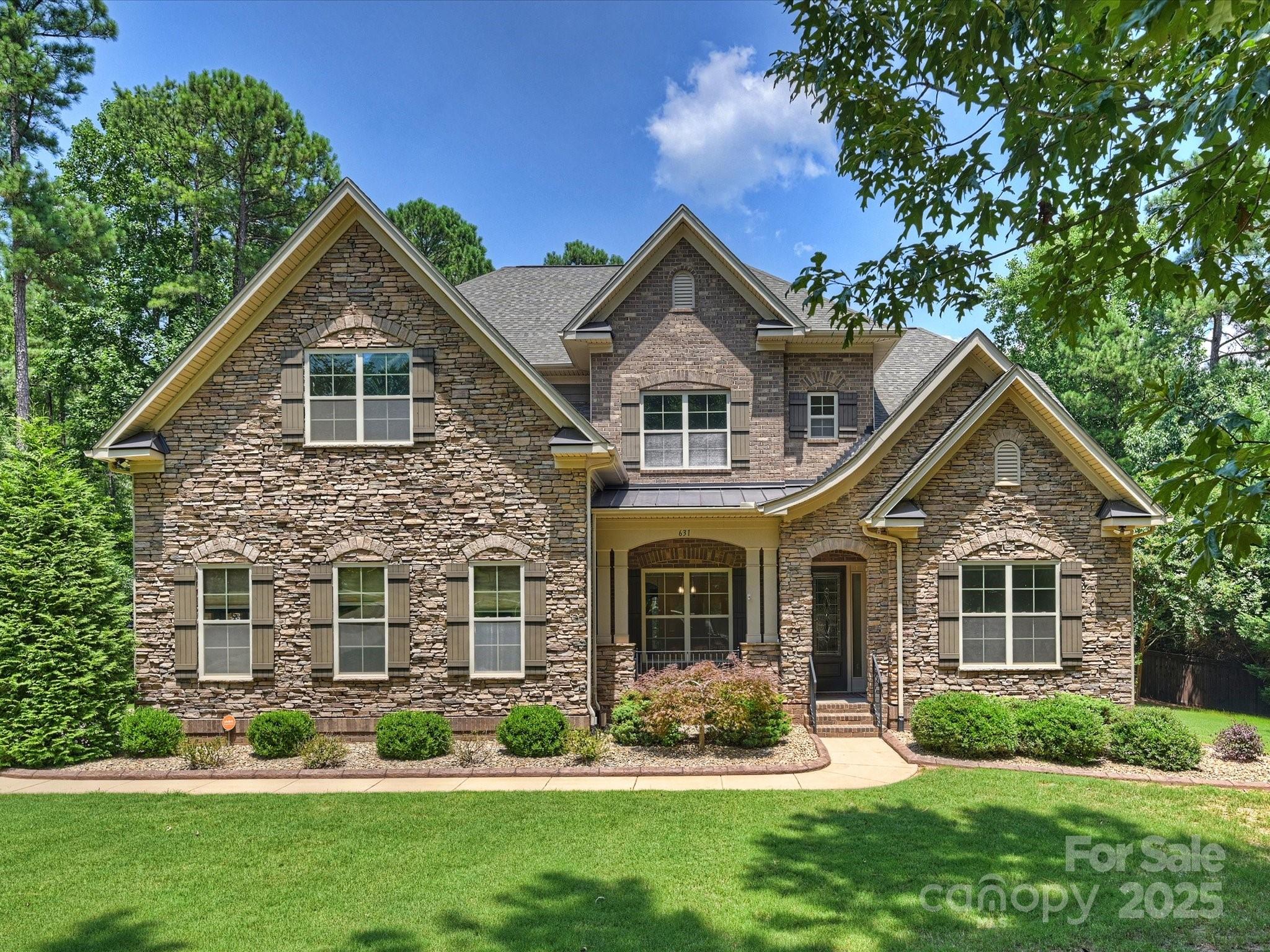 The Coves on River Oaks - Residential