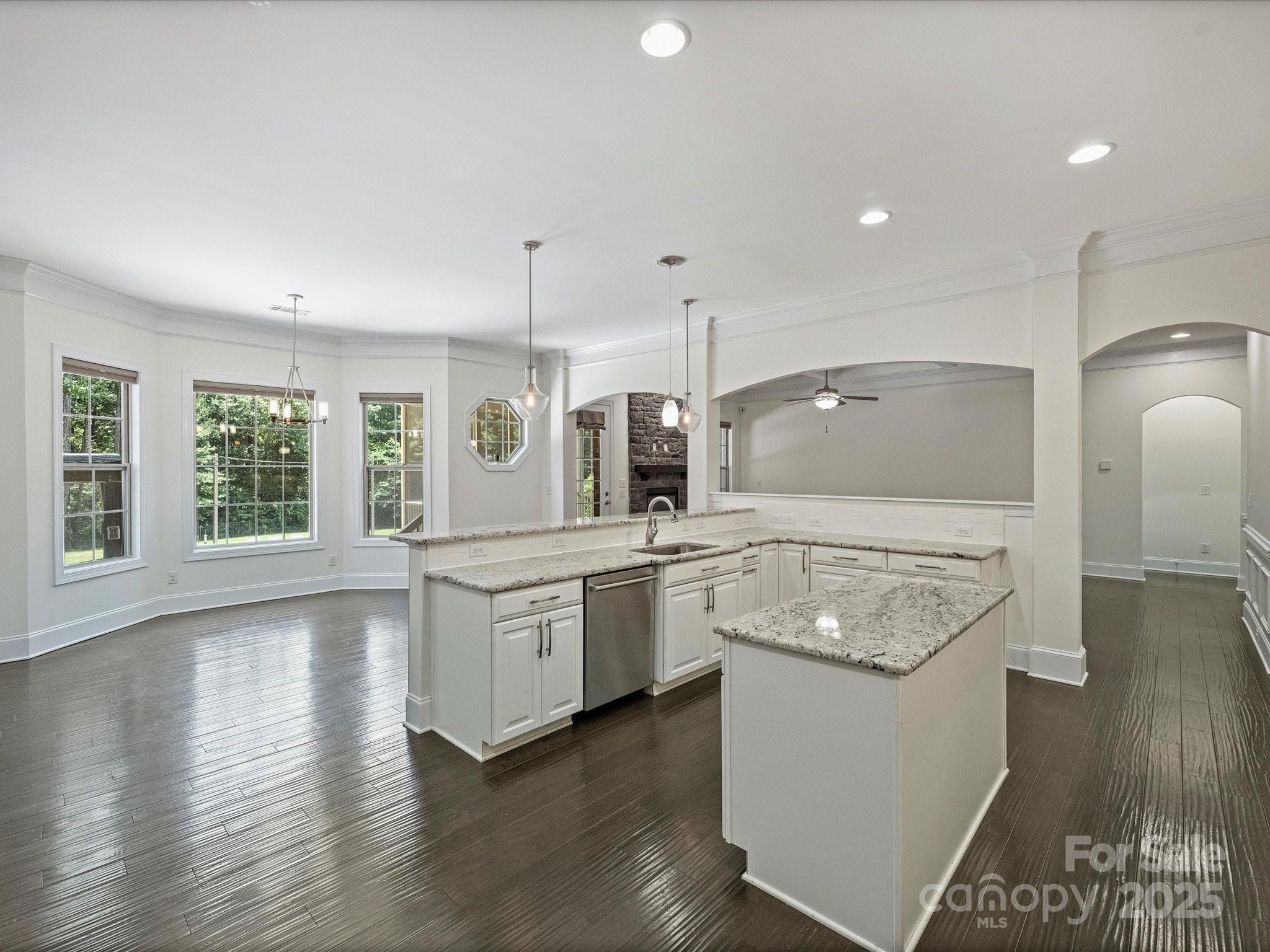 The Coves on River Oaks - Residential