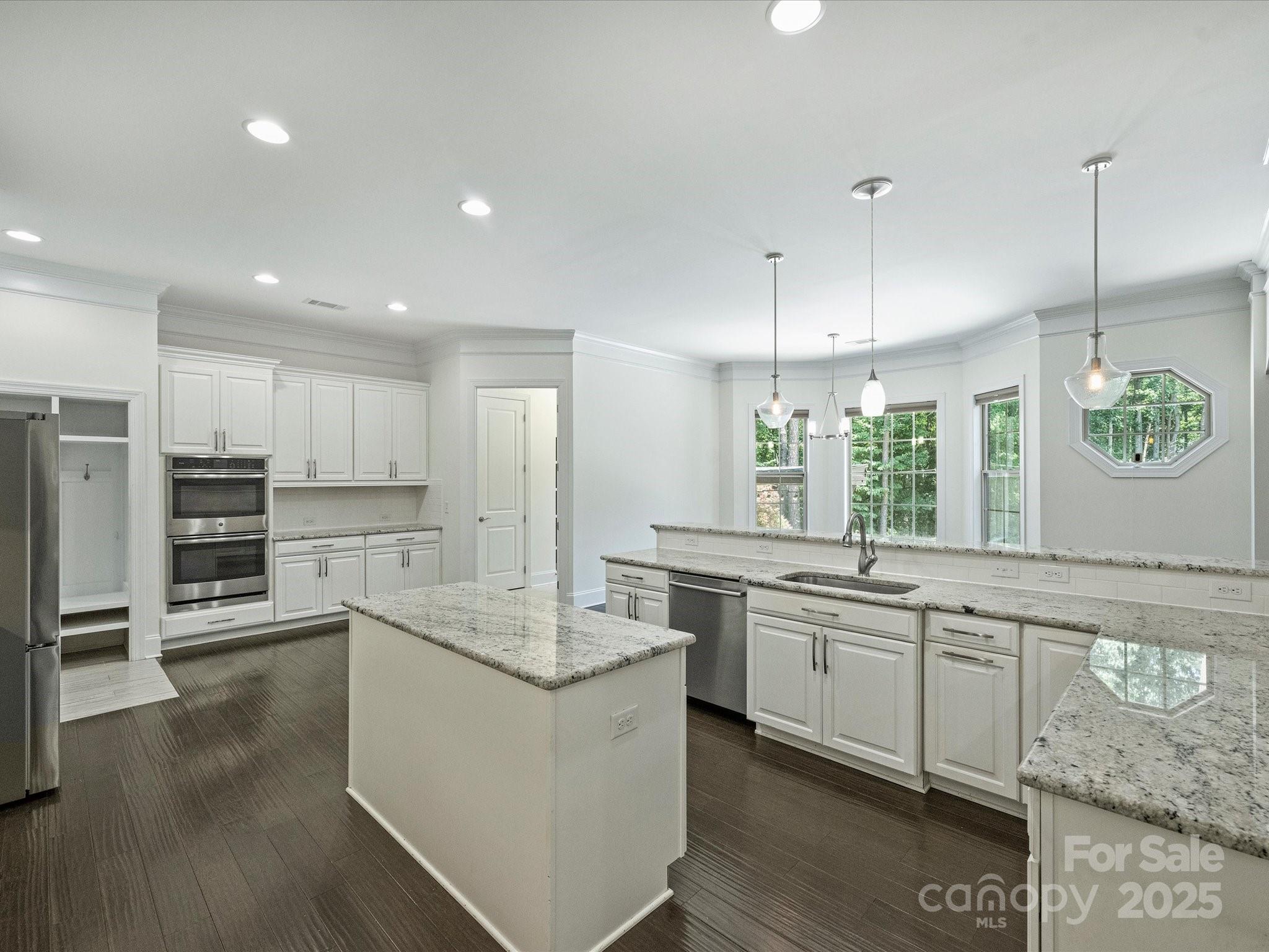 The Coves on River Oaks - Residential