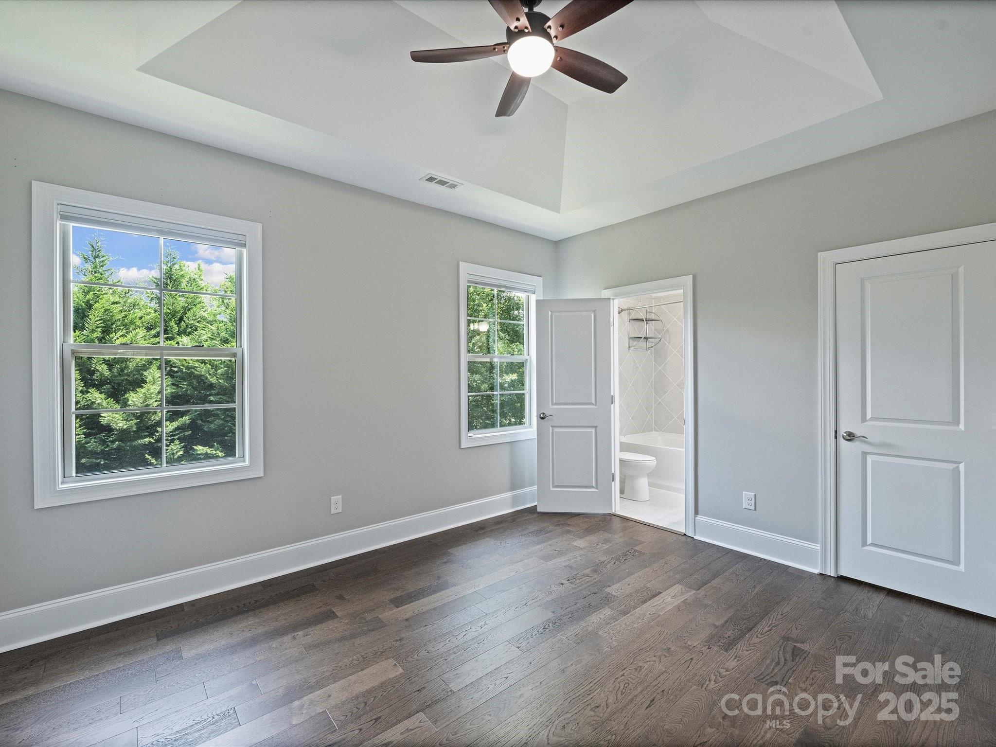 The Coves on River Oaks - Residential