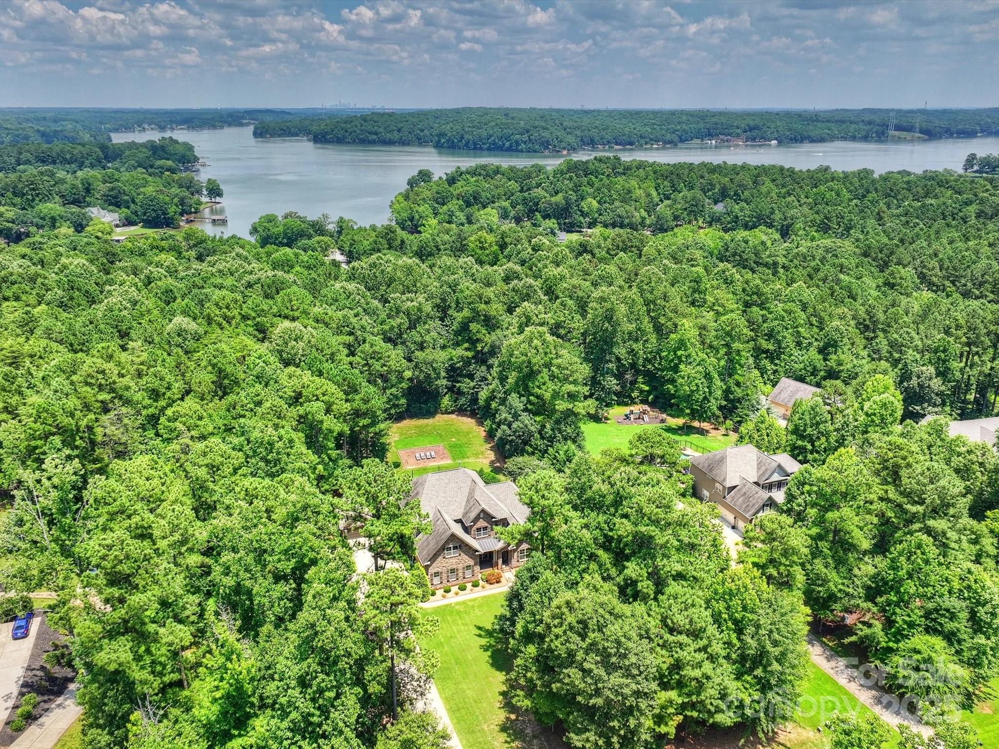 The Coves on River Oaks - Residential