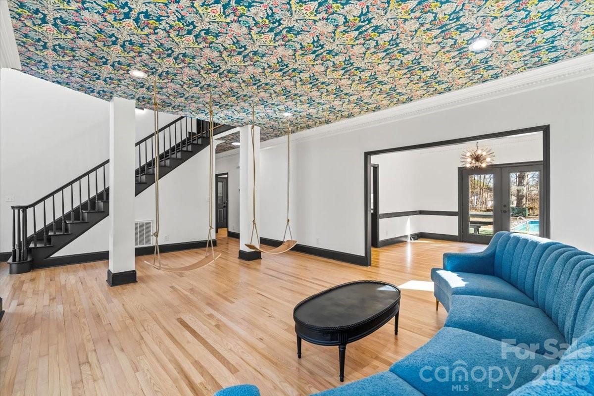 11917 Shady Oak Court