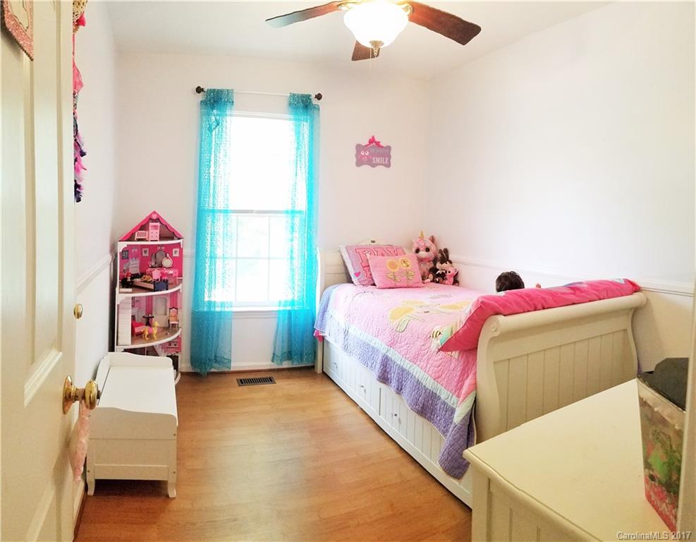 Lakehaven Estates - Residential