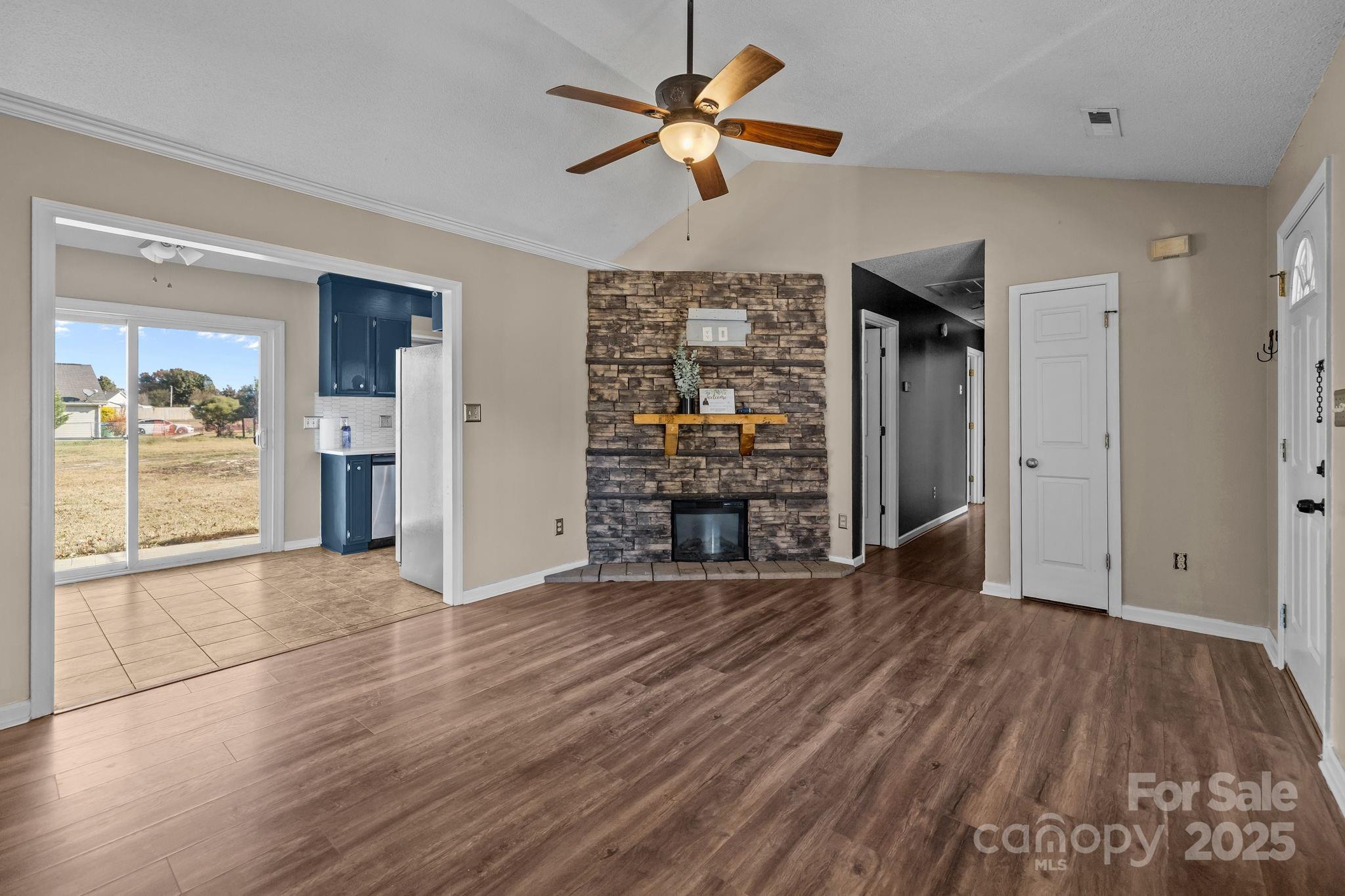 5012 Willow Run Drive