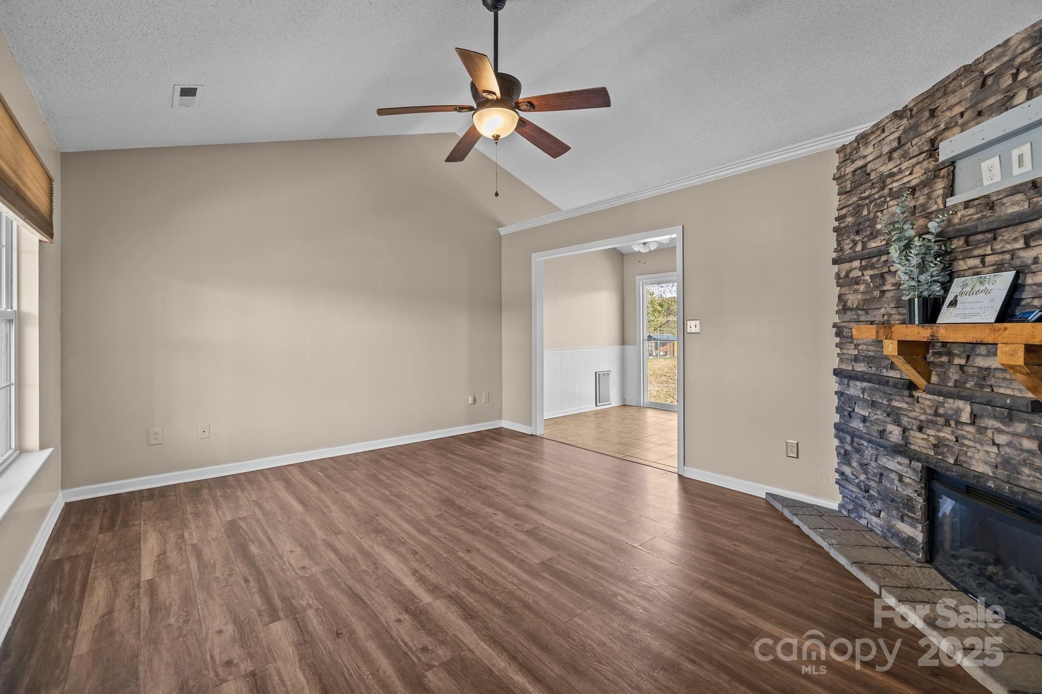 5012 Willow Run Drive