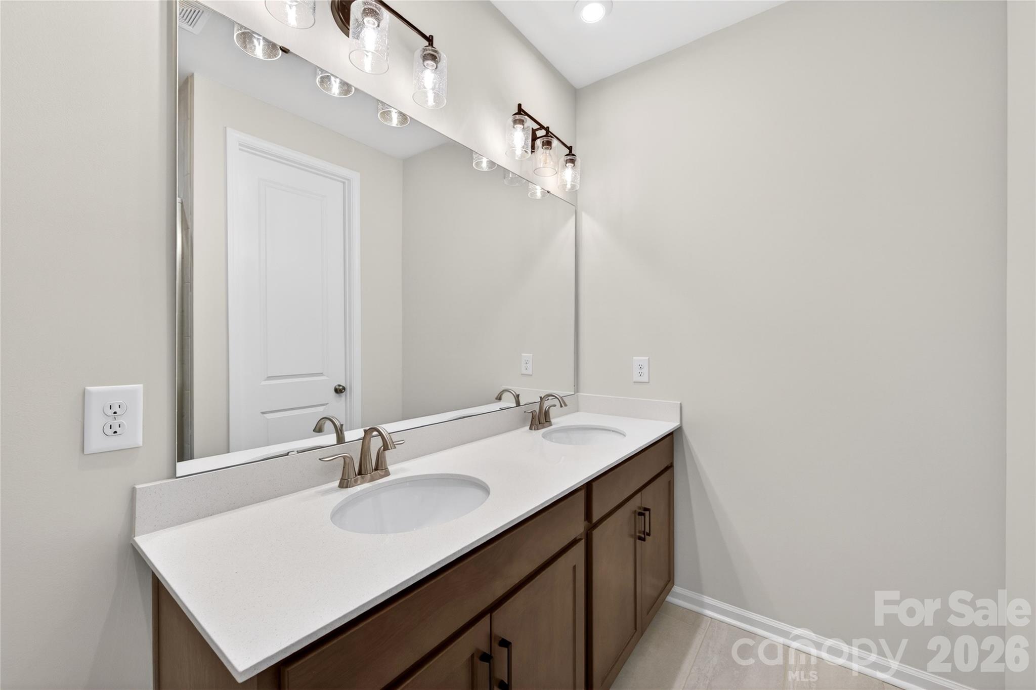 Fifteen 15 Cannon - Residential