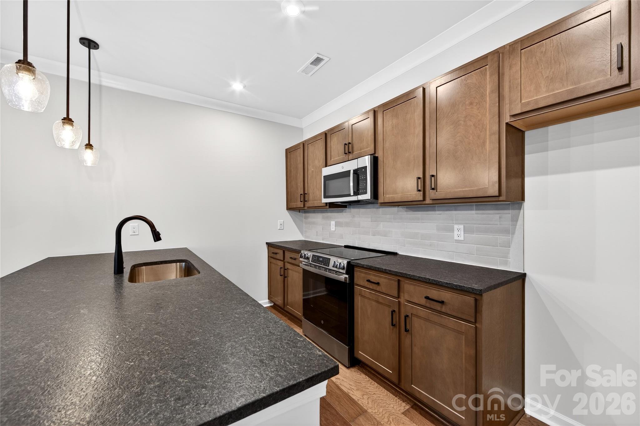 Fifteen 15 Cannon - Residential