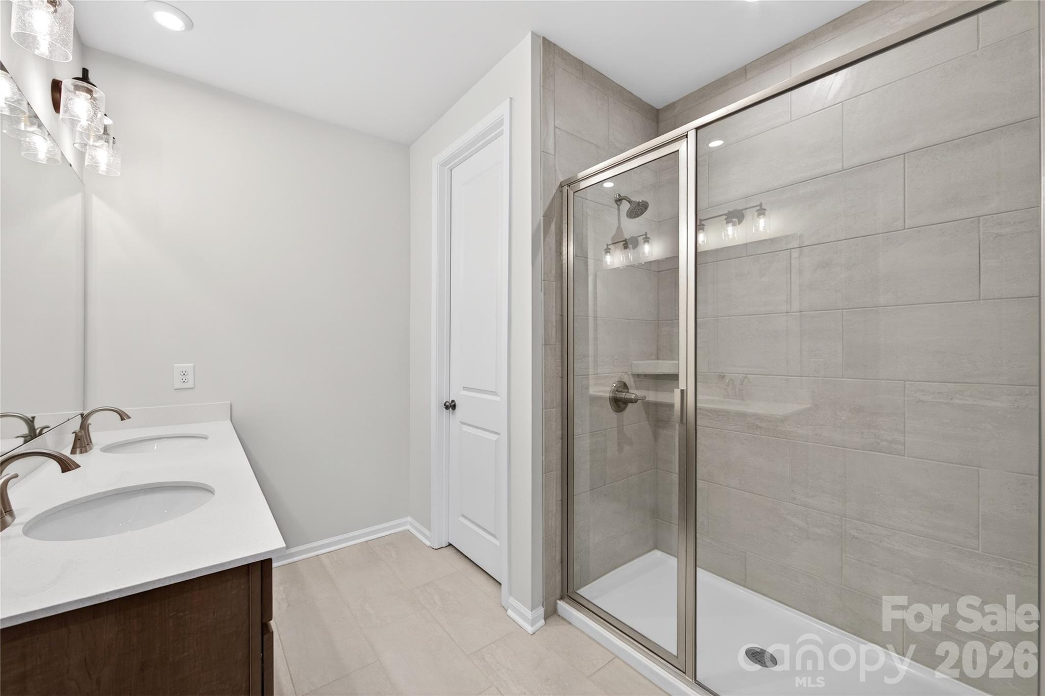 Fifteen 15 Cannon - Residential