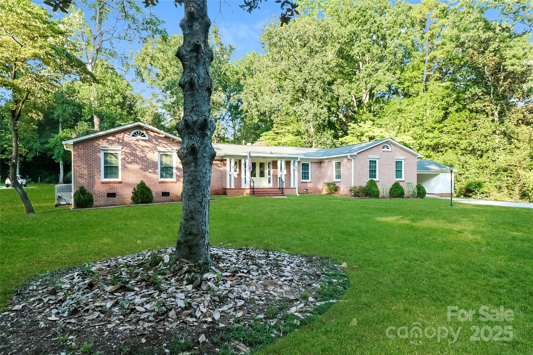 401 Lakeview Drive