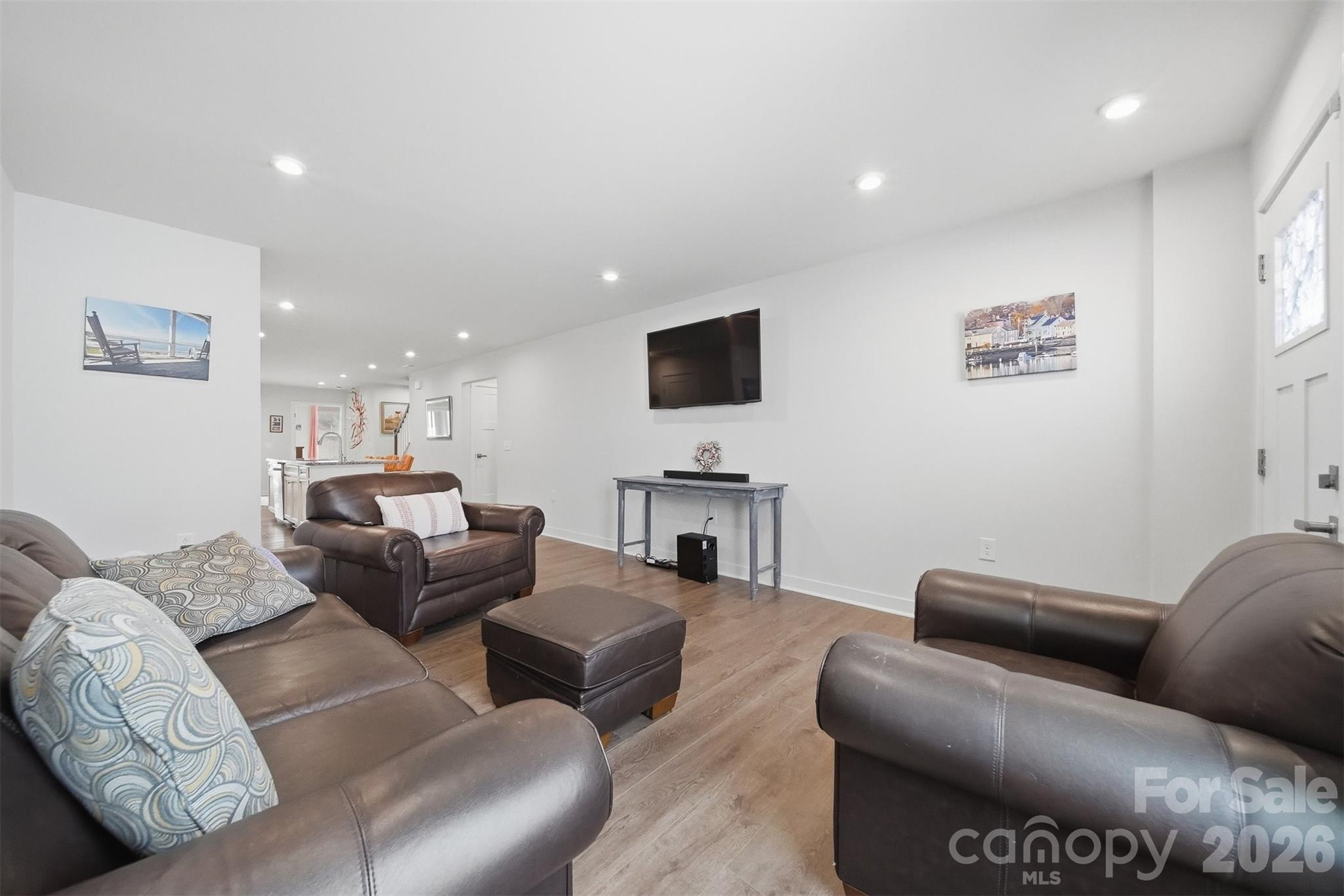 SMITH VILLAGE - Residential