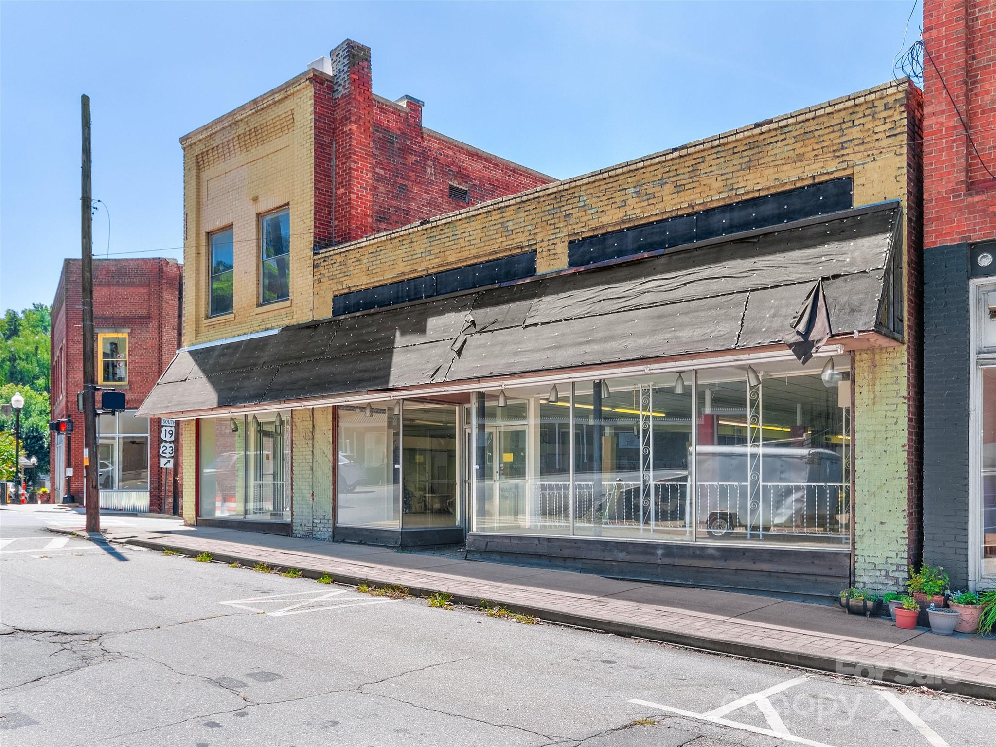 505 Main Street