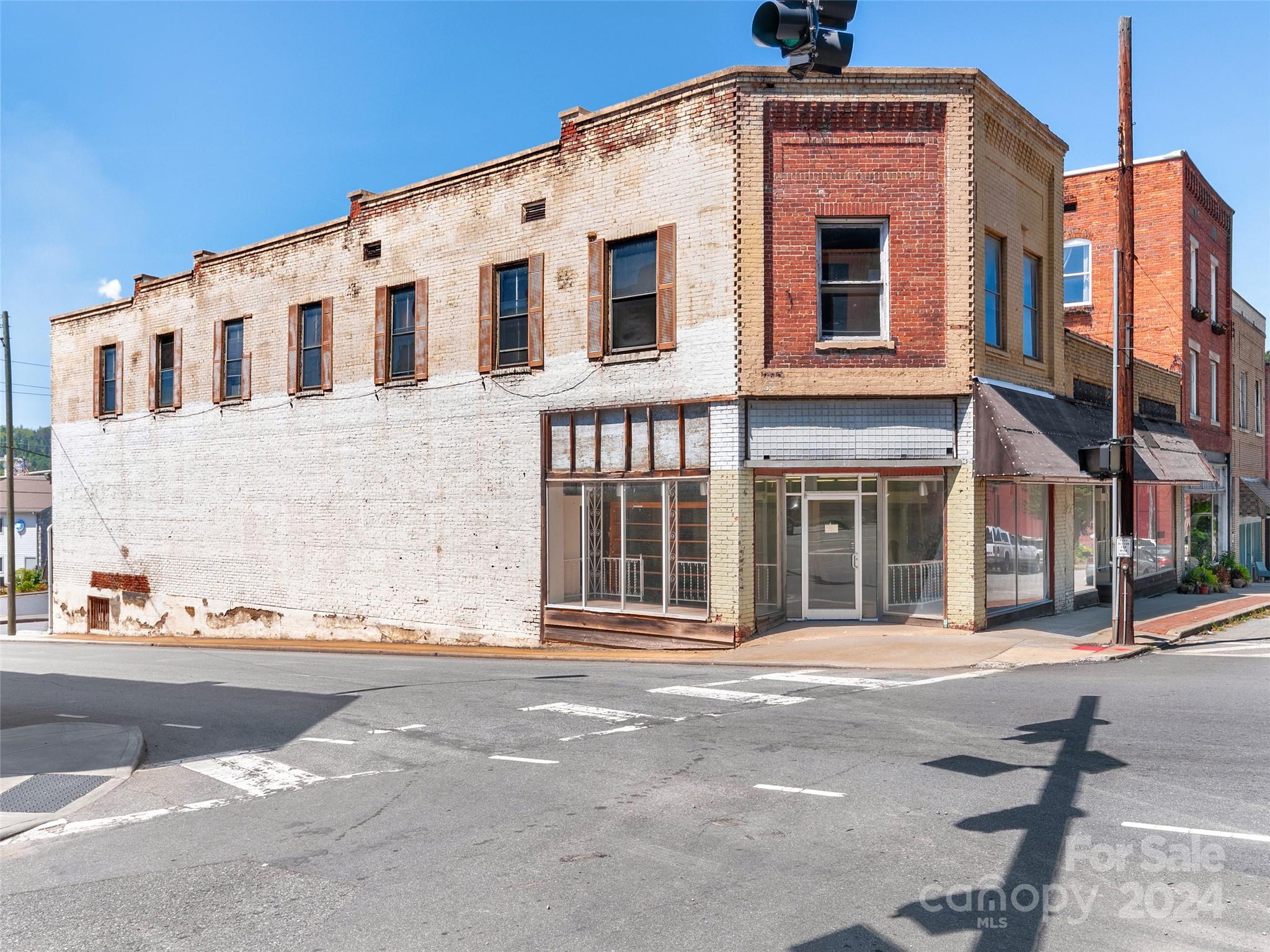 505 Main Street